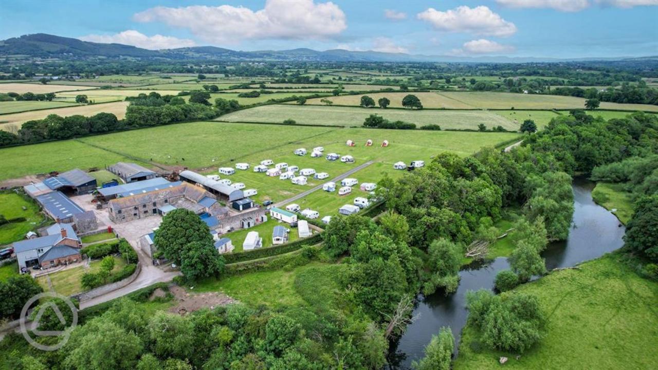 מלון Rhuddlan Abbey Farm Luxury Glamping מראה חיצוני תמונה