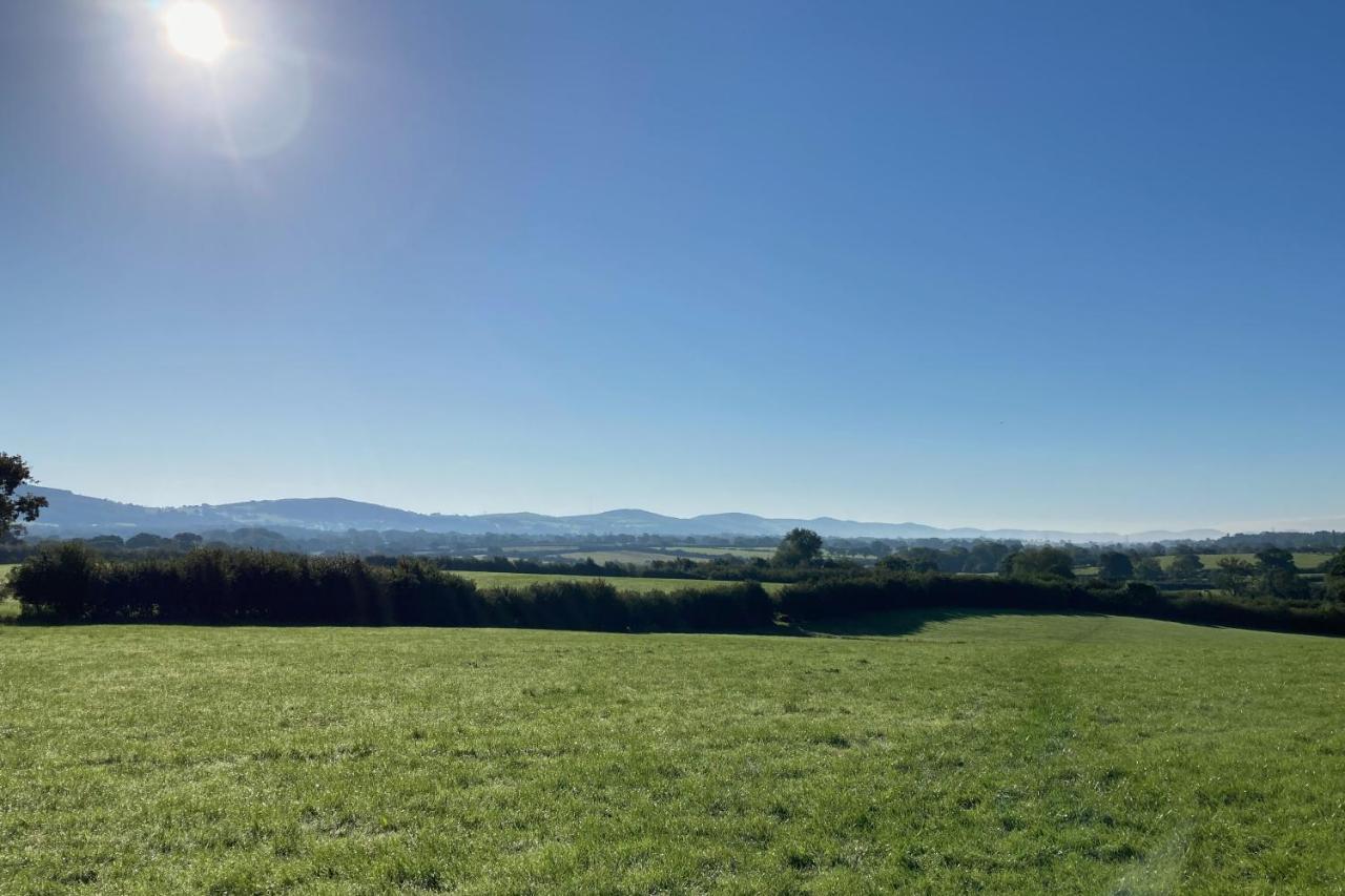 מלון Rhuddlan Abbey Farm Luxury Glamping מראה חיצוני תמונה