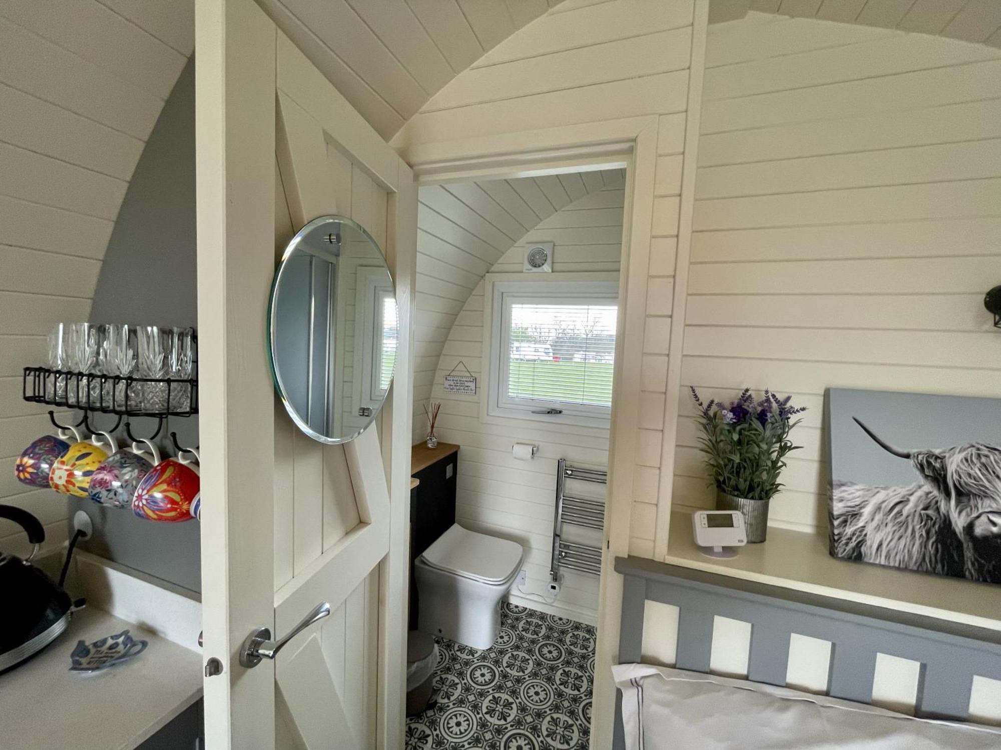 מלון Rhuddlan Abbey Farm Luxury Glamping מראה חיצוני תמונה
