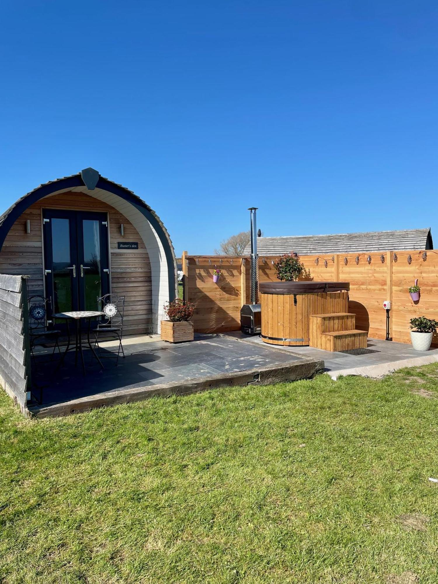 מלון Rhuddlan Abbey Farm Luxury Glamping מראה חיצוני תמונה